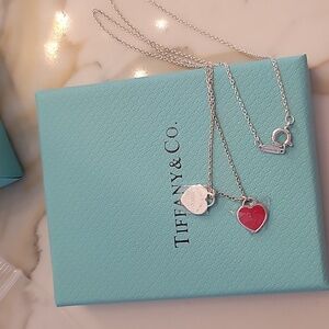 Look like Tiffany and co necklace